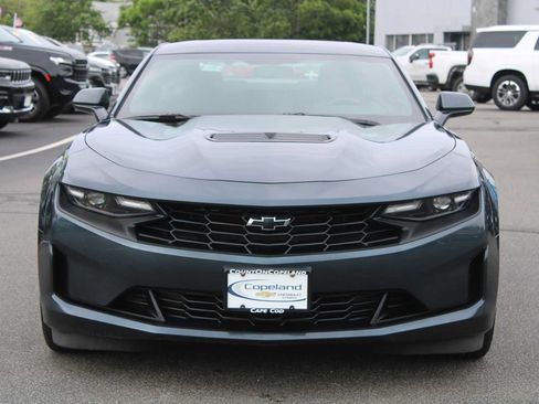 Used 2022 Chevrolet Camaro LT w/ Technology Package RWD image 2