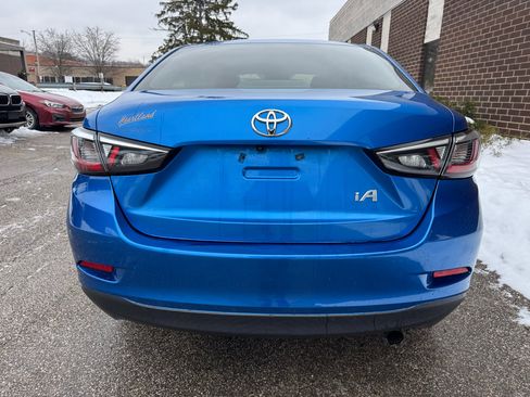 Used 2018 Toyota Yaris iA image 9