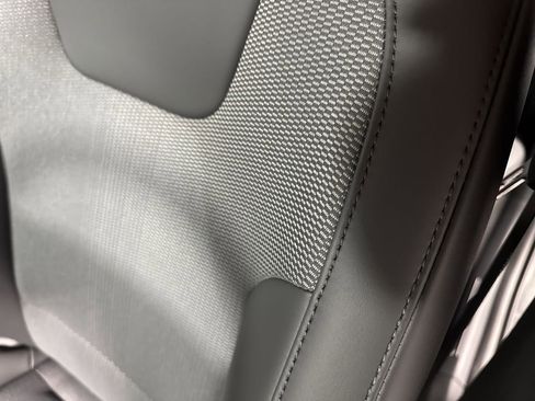 Certified 2025 Kia Niro EX Touring image 16