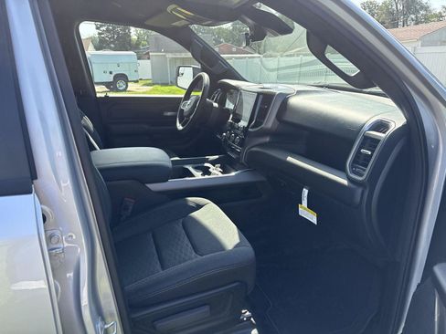 New 2026 RAM 1500 Express AWD/4WD image 13