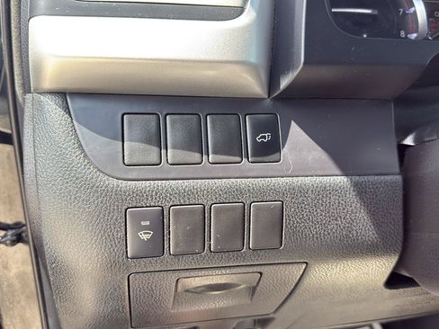 Used 2015 Toyota Highlander XLE FWD image 27