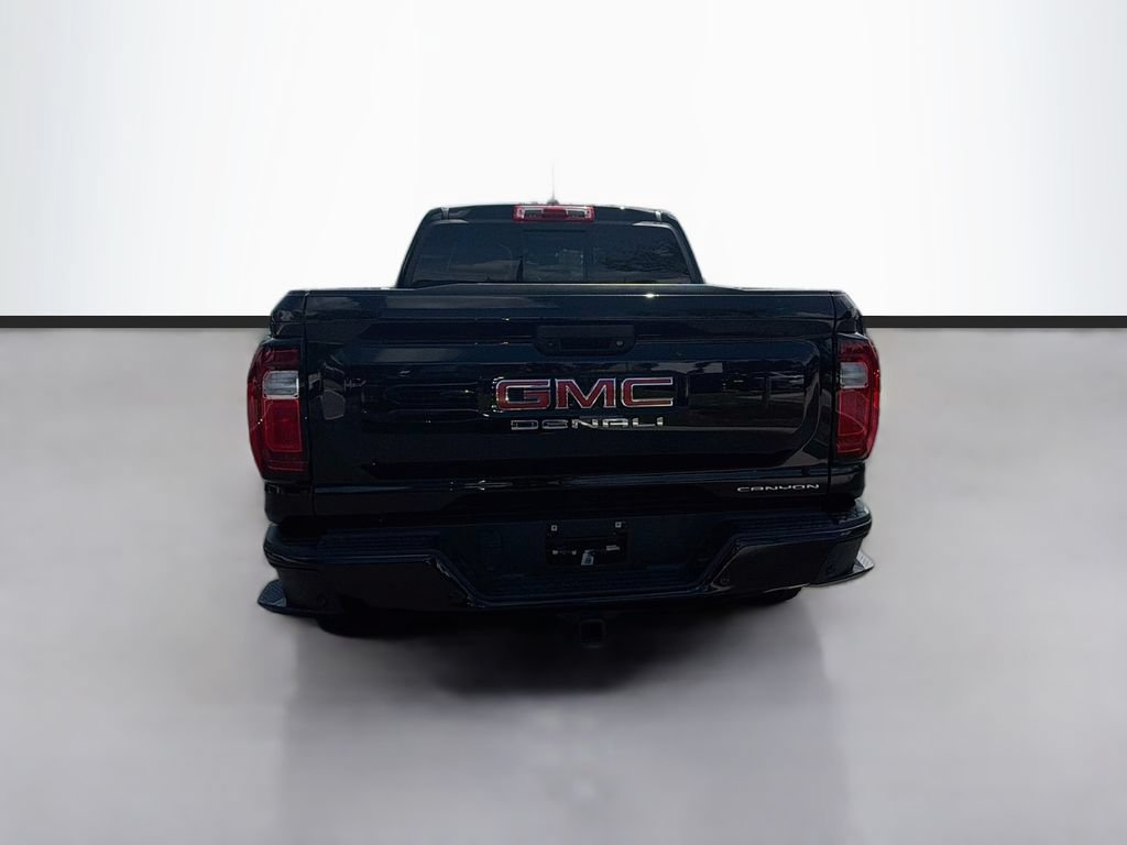 Used 2025 GMC Canyon Denali AWD/4WD image 6