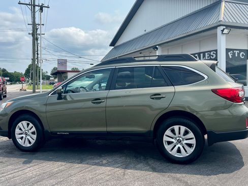 Used 2016 Subaru Outback 2.5i Premium w/ Popular Package #1 AWD/4WD image 8