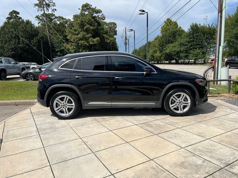 Used 2023 Mercedes-Benz GLA 250 w/ Premium Package image 4