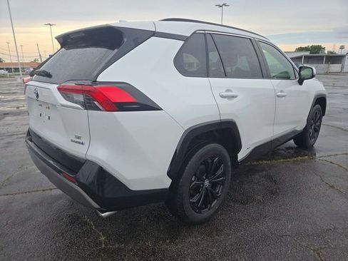 Used 2024 Toyota RAV4 SE AWD/4WD image 8