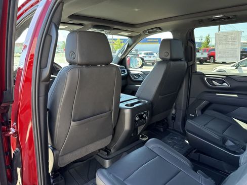 Used 2022 Chevrolet Tahoe LT w/ LT Signature Package AWD/4WD image 14