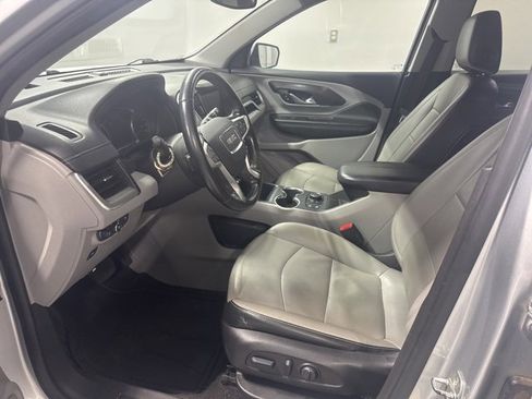 Used 2022 GMC Terrain SLT image 12