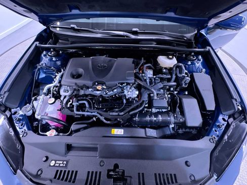 Used 2025 Toyota Camry XSE image 11