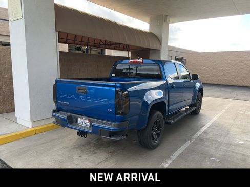 Used 2022 Chevrolet Colorado LT w/ LT Convenience Package image 4