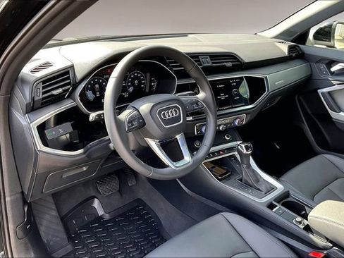 Used 2025 Audi Q3 2.0T Premium w/ Convenience Package image 17