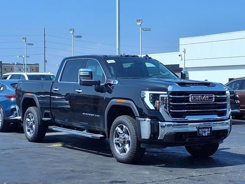 New 2025 GMC Sierra 2500 SLT w/ SLT Premium Package image 2
