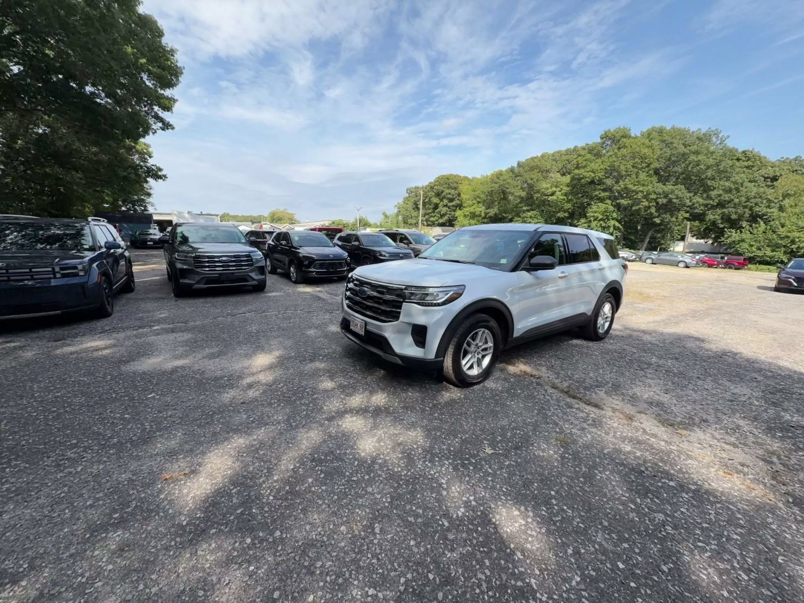 Used 2026 Ford Explorer Active AWD/4WD image 7