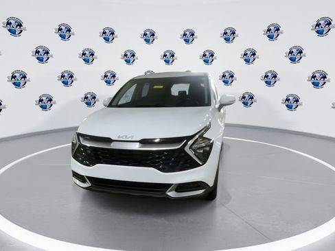 Certified 2023 Kia Sportage EX image 3