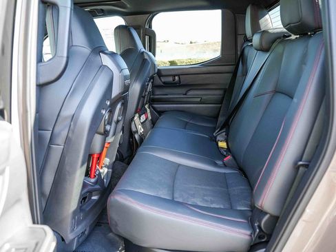 Used 2025 Toyota Tacoma TRD Pro AWD/4WD image 18