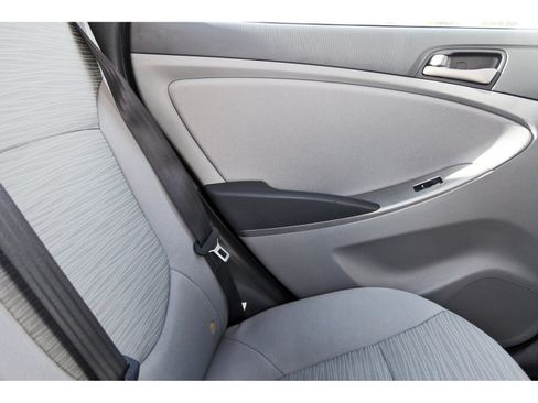 Used 2016 Hyundai Accent SE FWD image 14