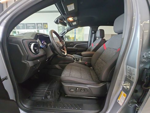 Certified 2024 Chevrolet Colorado Z71 w/ Z71 Convenience Package 2 AWD/4WD image 16