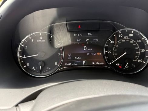 Used 2023 INFINITI QX80 Premium Select AWD/4WD image 16