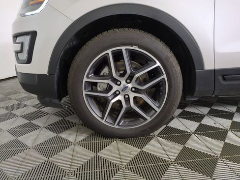 Used 2017 Ford Explorer Sport w/ Equipment Group 401A AWD/4WD image 27