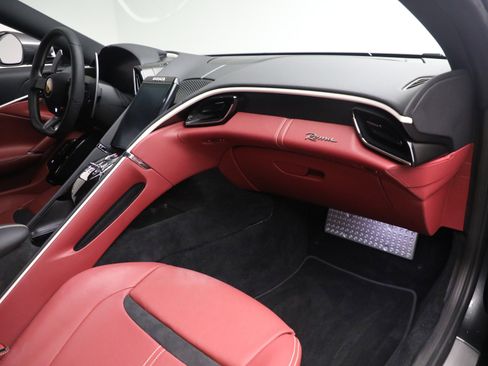 Certified 2024 Ferrari Roma image 21