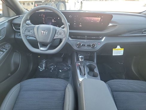 New 2026 Buick Envista Preferred image 13