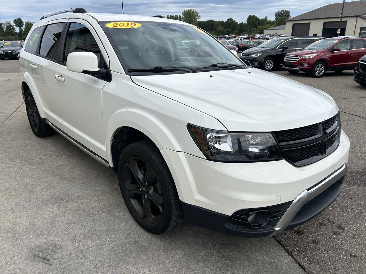 Used 2019 Dodge Journey Crossroad FWD image 3