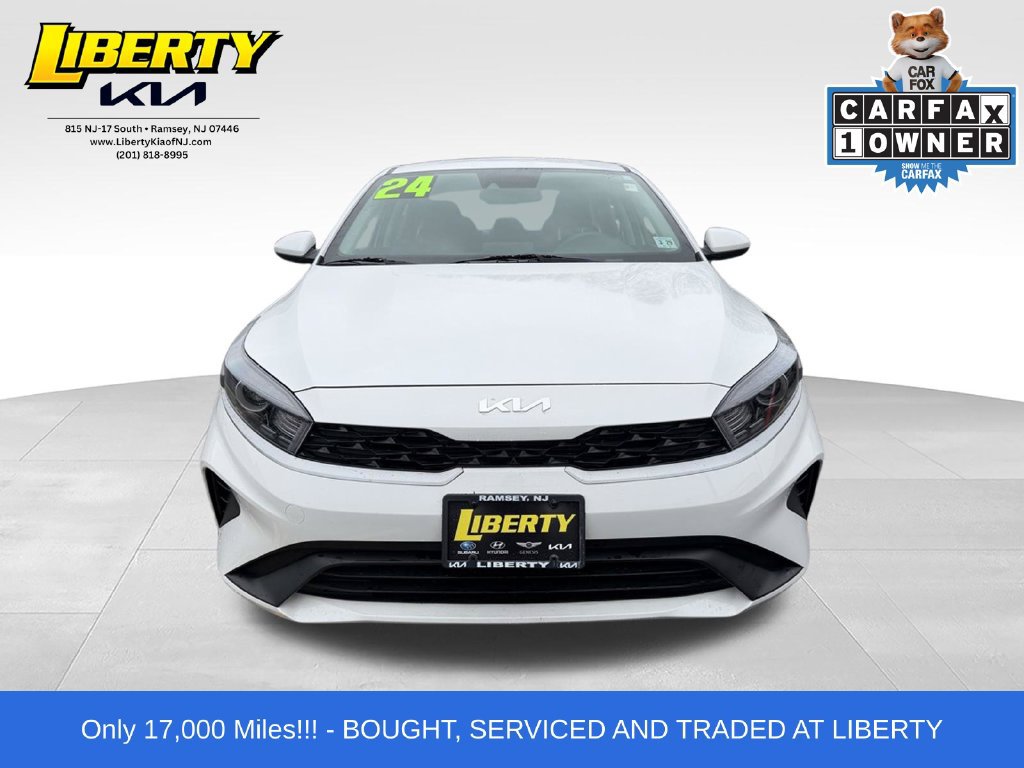 Used 2024 Kia Forte LXS FWD image 2