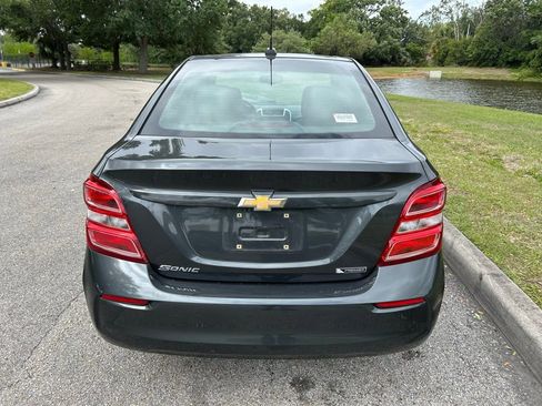 Used 2020 Chevrolet Sonic Premier image 4