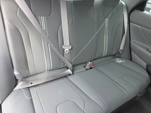 Certified 2025 Hyundai Elantra Sport FWD image 25