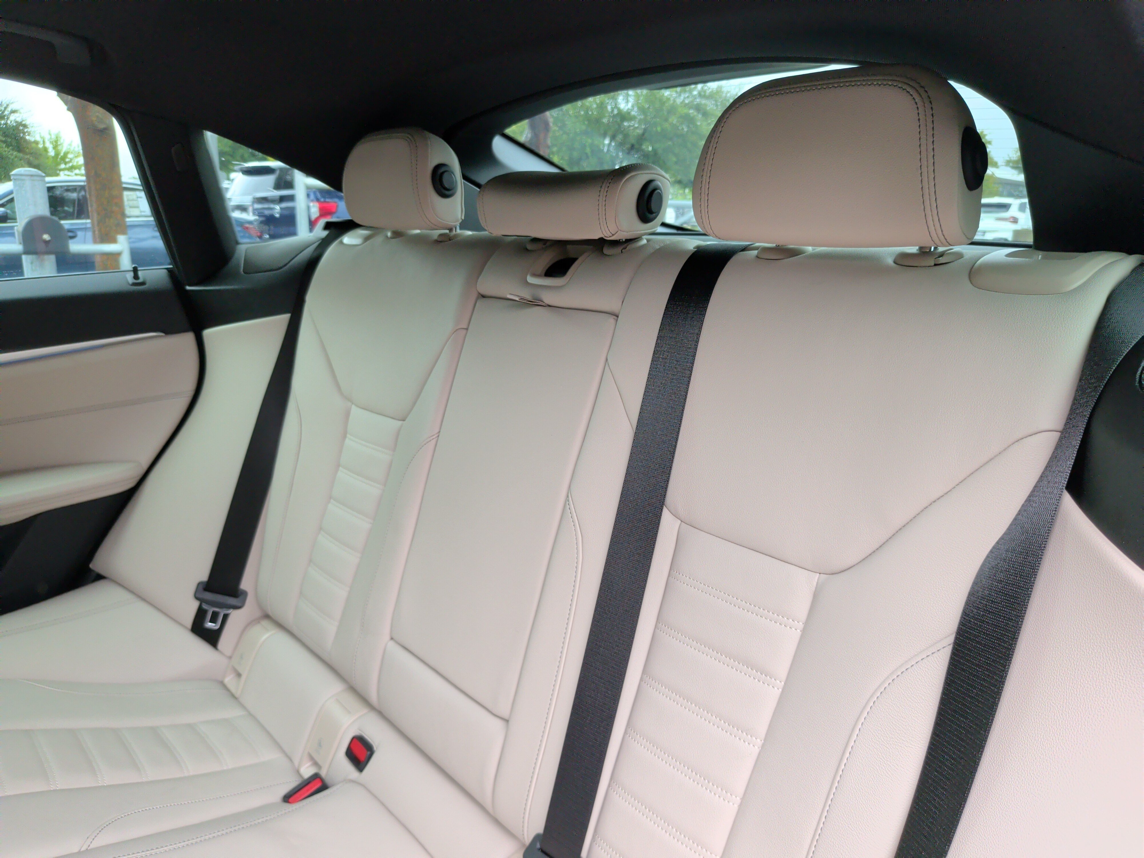 Used 2023 BMW i4 eDrive40 w/ M Sport Package RWD image 38