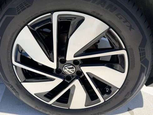 New 2026 Volkswagen Atlas SEL image 29