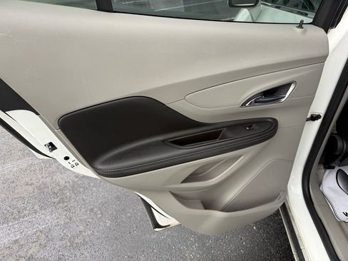 Used 2016 Buick Encore Premium image 11
