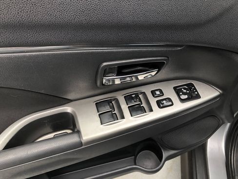 Used 2018 Mitsubishi Outlander Sport ES FWD image 12