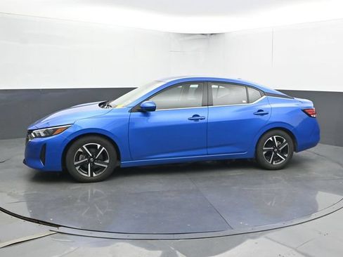 Used 2024 Nissan Sentra SV FWD image 8