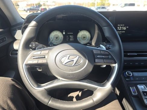 Used 2025 Hyundai Palisade Limited image 17