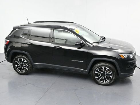 Used 2023 Jeep Compass Limited w/ Sun and Sound Group AWD/4WD image 40