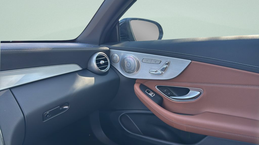 Used 2023 Mercedes-Benz C 300 Cabriolet image 38