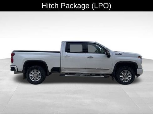 Used 2024 Chevrolet Silverado 2500 High Country w/ Technology Package image 7