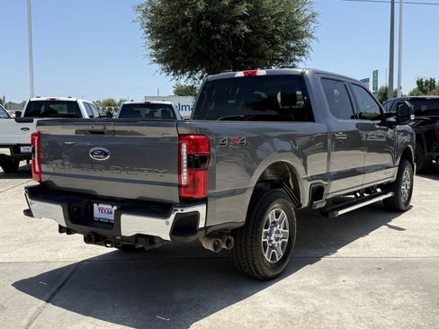 Used 2025 Ford F250 Lariat AWD/4WD image 5