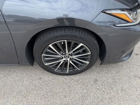 Used 2023 Lexus ES 350 w/ Premium Package image 12