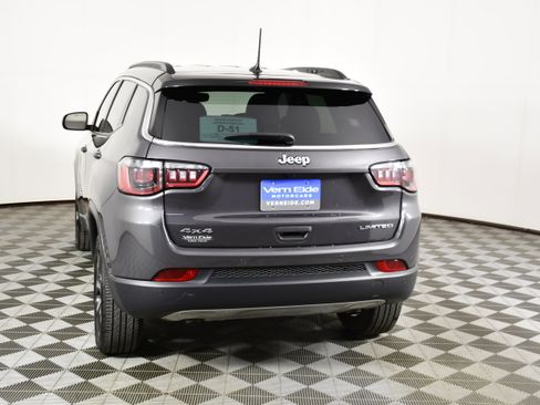 Used 2024 Jeep Compass Limited image 7