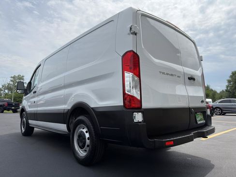 Used 2019 Ford Transit 150 130 Low Roof w/ Interior Upgrade Package RWD image 5