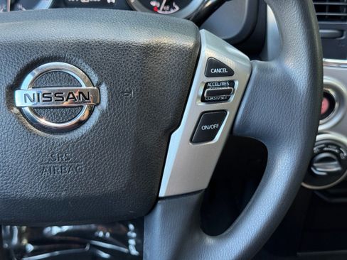 Used 2019 Nissan Titan SV AWD/4WD image 19