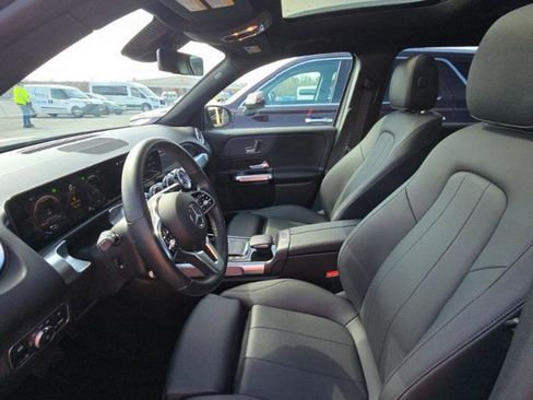 Used 2023 Mercedes-Benz EQB 300 4MATIC w/ Exclusive Package image 3