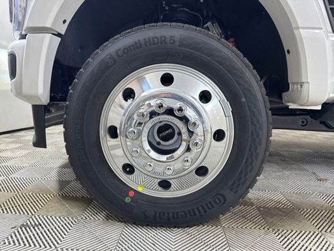New 2026 Ford F450 Platinum w/ FX4 Off-Road Package image 17