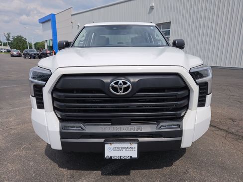 Used 2022 Toyota Tundra SR5 AWD/4WD image 2