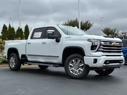 New 2026 Chevrolet Silverado 2500 High Country w/ Technology Package AWD/4WD image 2