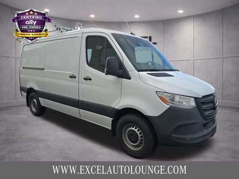 Used 2023 Mercedes-Benz Sprinter 2500 image 9