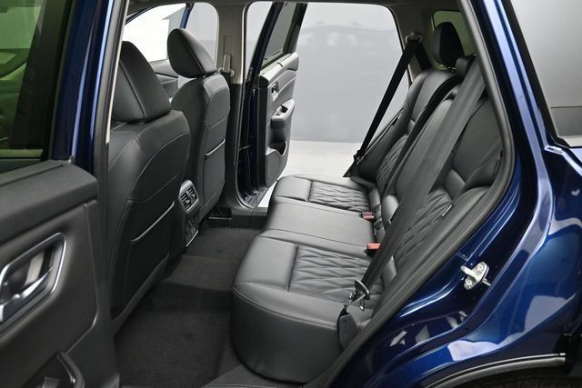 New 2026 Nissan Rogue Platinum w/ Platinum Premium Package AWD/4WD image 9