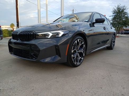 New 2026 BMW 330i Sedan w/ M Sport Package RWD image 3