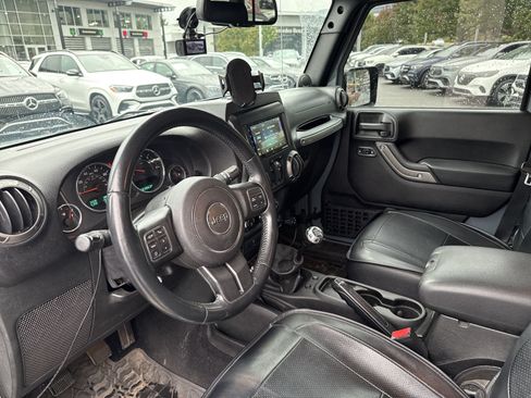Used 2014 Jeep Wrangler Unlimited Sport w/ Quick Order Package 23S AWD/4WD image 11
